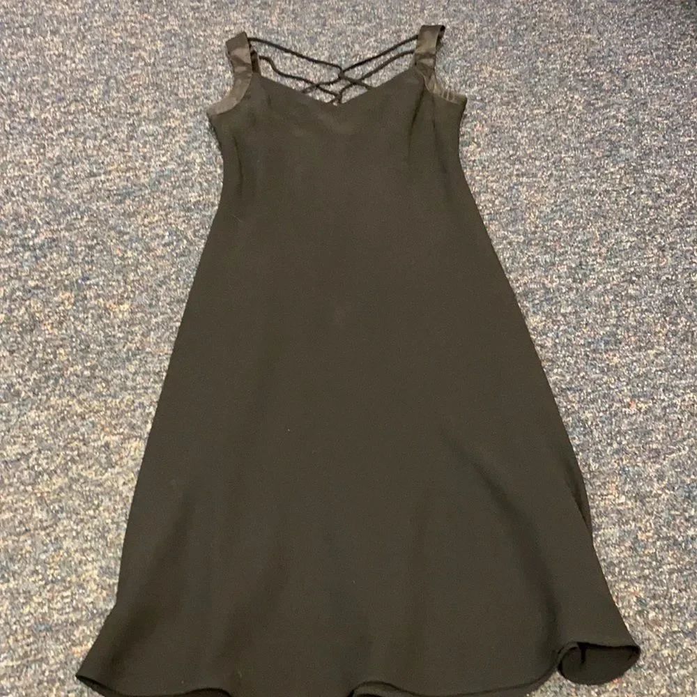 Evan Picone Black Criss cross Dress sz. 8